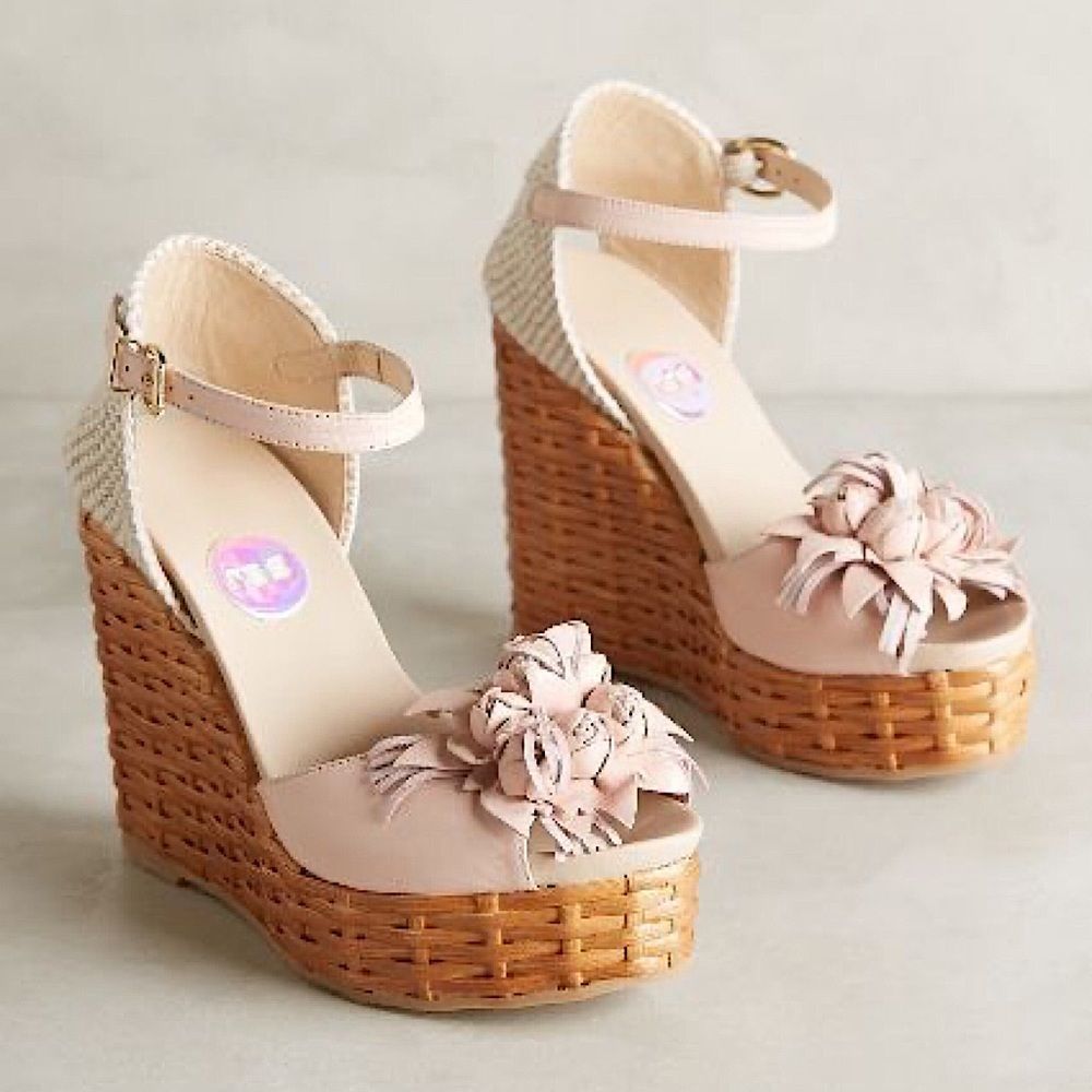Anthropologie Ras Floralia Wedge Platform sz 38/ 8